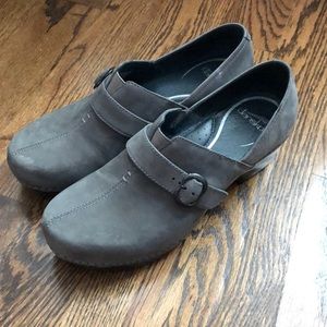 Dansko Tamara Nubuck Gray 40